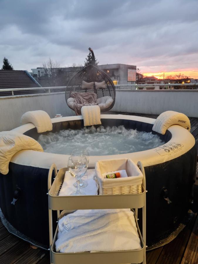 Апартаменты Arad Wellness Экстерьер фото